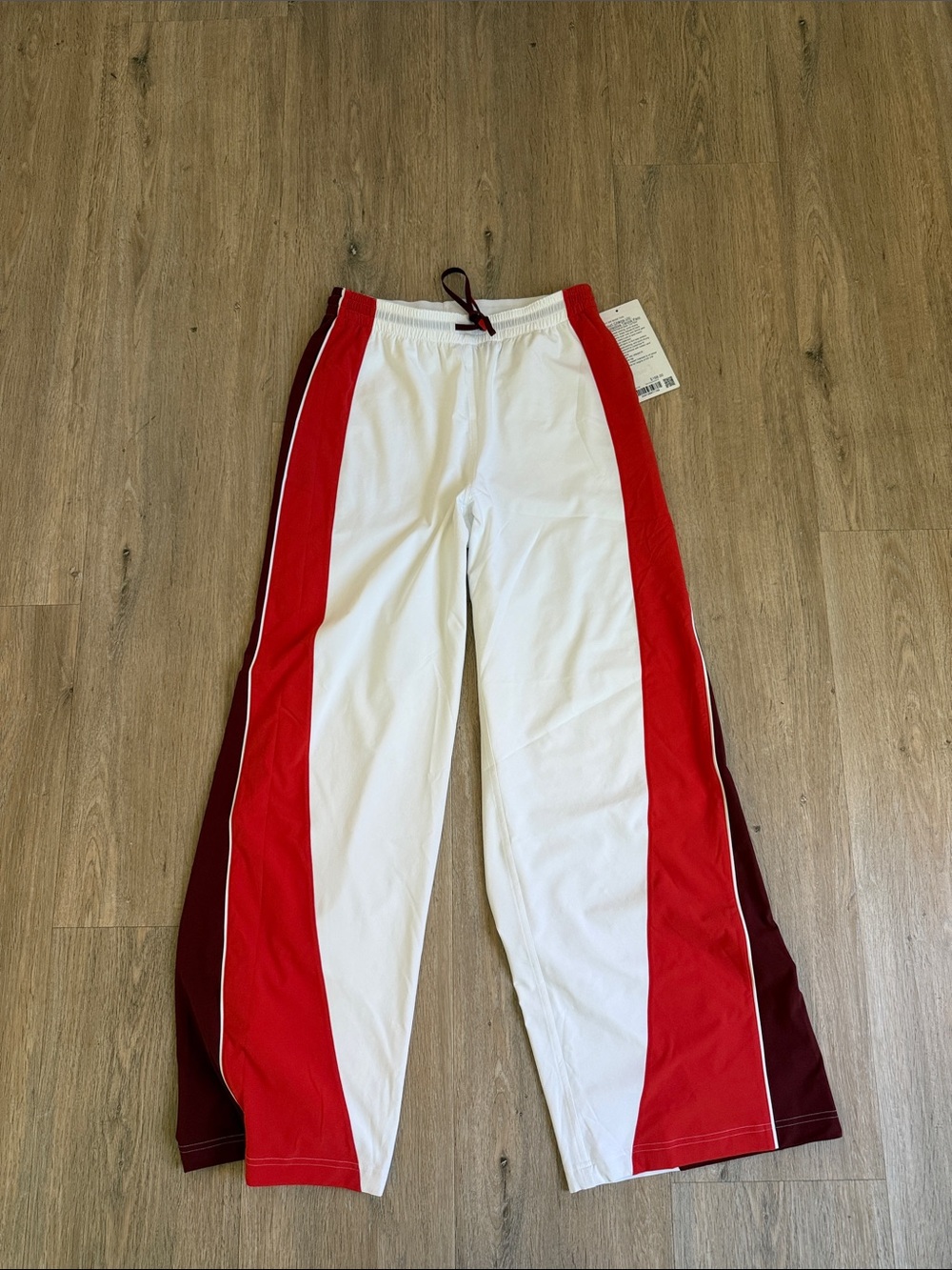 NWT Lululemon Red & White Court Champ UV Protective Tennis Pant Small